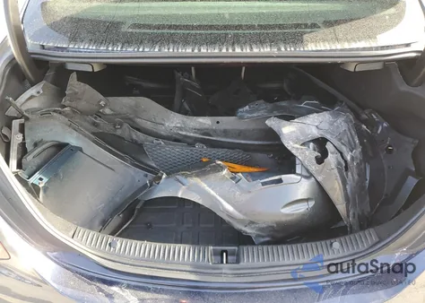 2016 Mercedes-Benz C 300 from USA, damaged, VIN WDDWF4JB7GR145676